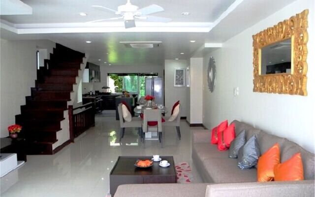 Sunrise 3 bedrooms Spacious Apartment