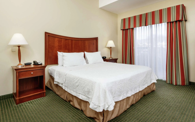 Hampton Inn & Suites Navarre