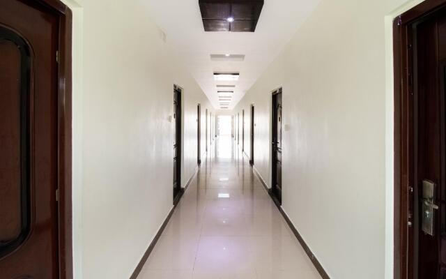 OYO 47366 Hotel Cocanada Inn