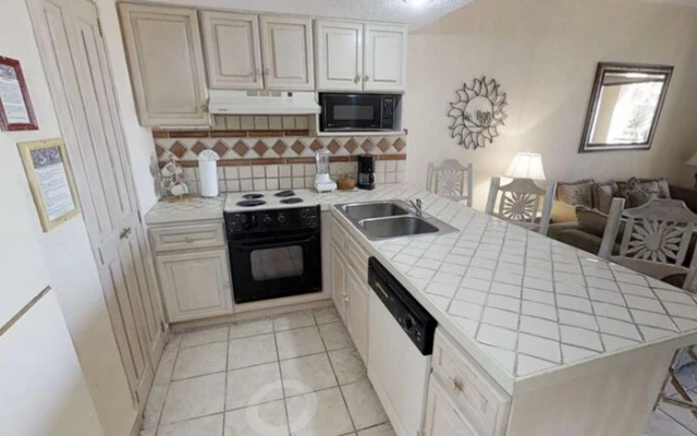 Princessa 1BR D 205-v by Casago