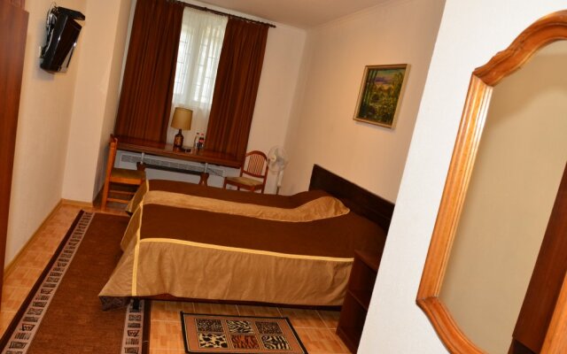 Acorn Hotel
