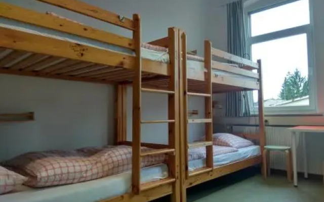 Hostel 37