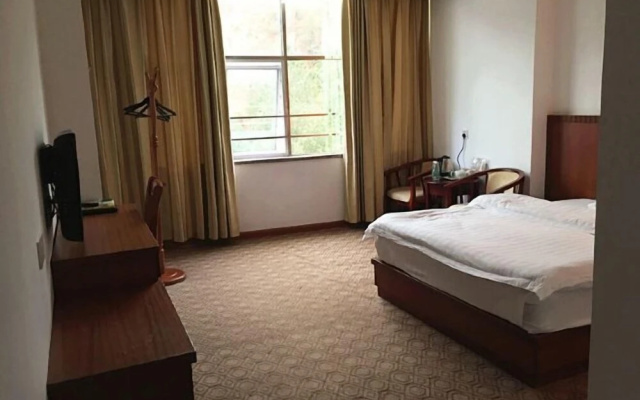 Xintiandi Hot Spring Hotel – Guest Rooms – Heyuan