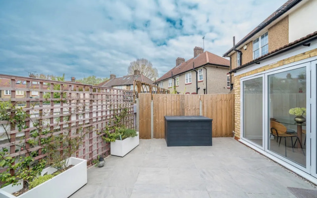 Elegant 3Bedroom Retreat