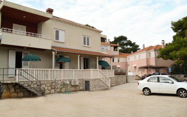 Kusalo Apartments