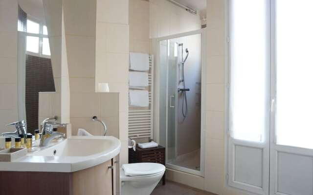 Etoile - 2 pièces - 104 m² - Paris 8