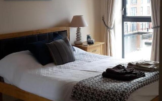 River view Apartment