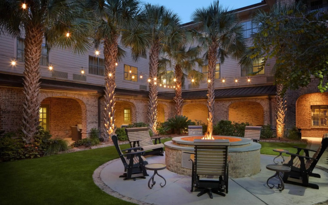Courtyard by Marriott Charleston Mount Pleasant