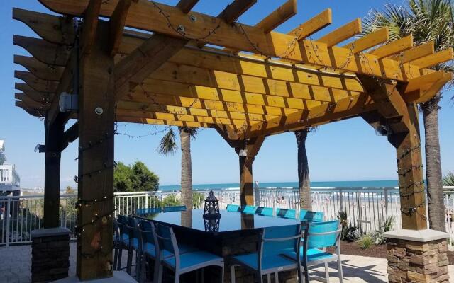 Holiday Inn Resort Oceanfront at Surfside Beach by IHG