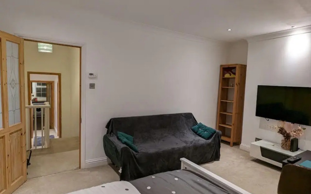 Fully-equipped Flat in the City of London