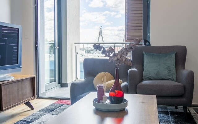 C16 Darling Harbour 2 BDR APT