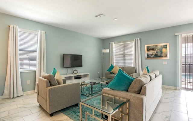 8BR ChampionsGate Pool Home w MTheater