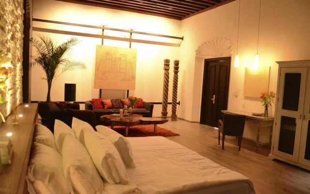 Mesón de Santa Rosa Luxury Hotel