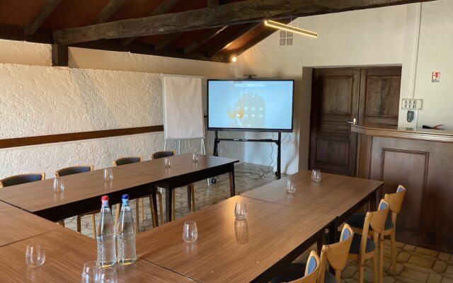 Hôtel-Restaurant Au Relais Du Château Mensberg