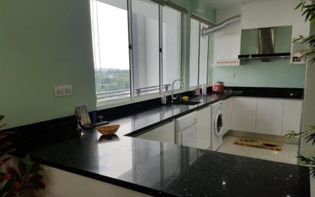 Garden Apartment at Zenith