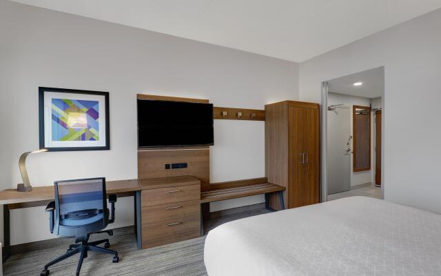 Holiday Inn Express & Suites Collingwood by IHG
