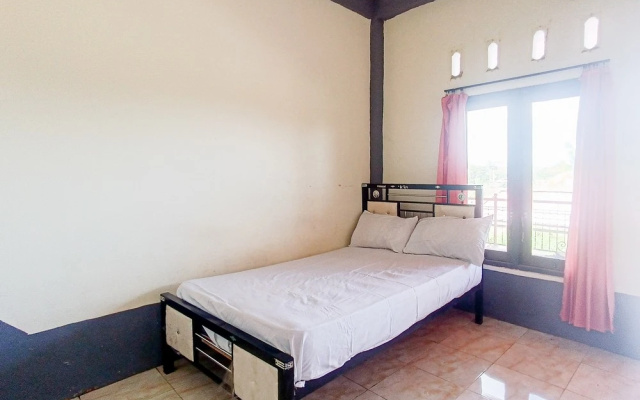 Penginapan Muslim Waker Syariah – Guest Rooms – Penujak