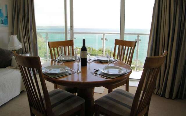 Croft Court 72