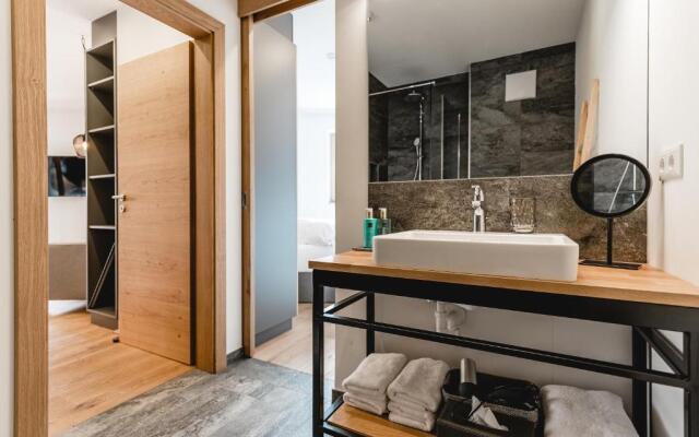 Cabin8 Alpine Flair Apartments