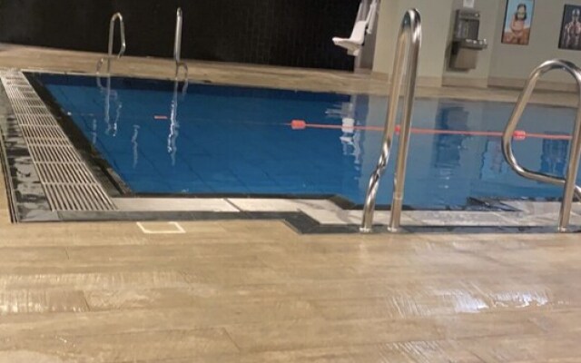 Immaculate 1-bed Condo in Royal Wharf London