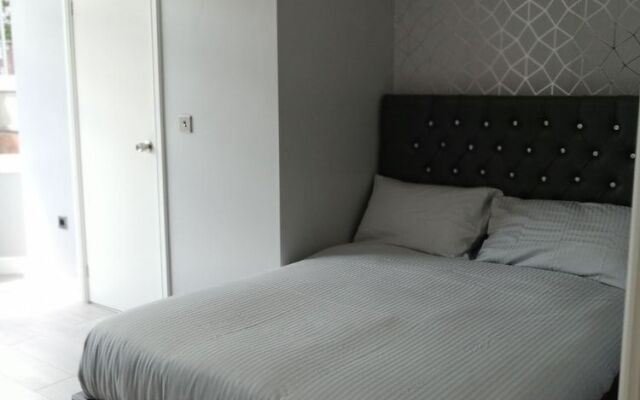 Encore Rooms