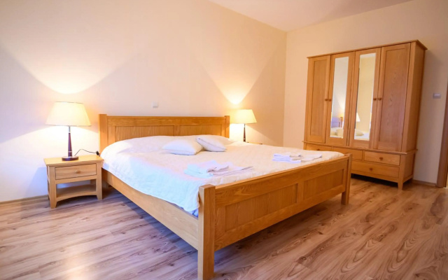 Parklands Hotel