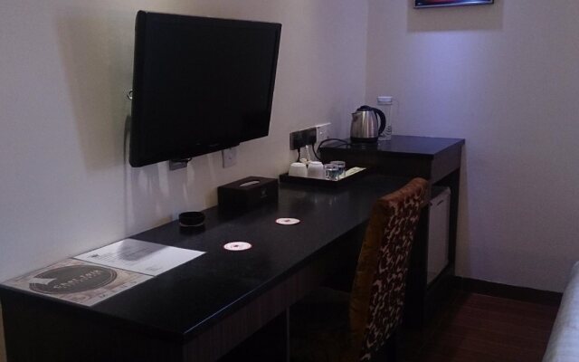 Hotel & Apartment Ambassador 3