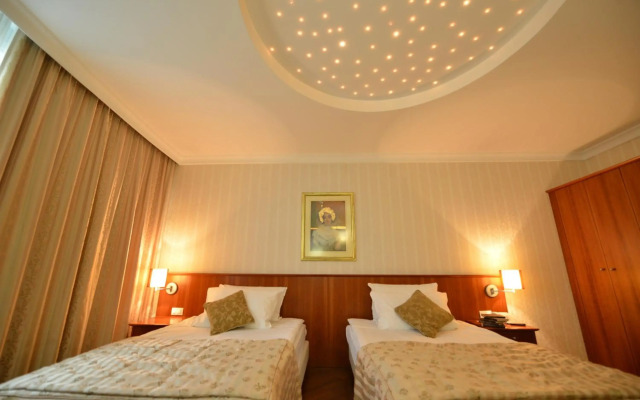 Hotel Karpos