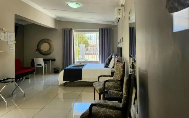 Green Kalahari Guesthouse