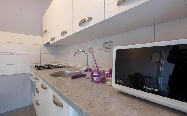 Lovely Family House Robi