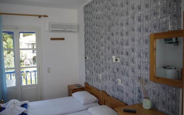 Crystal Rooms