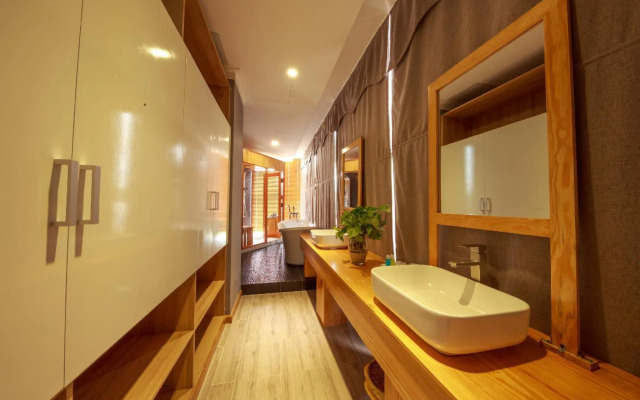 Varia Hotel
