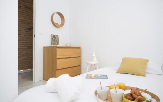 Singularstays Roger De Flor