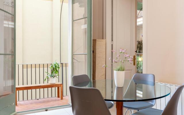 GAUDIR 2 · Nice apartment close to Passeig de Gracia