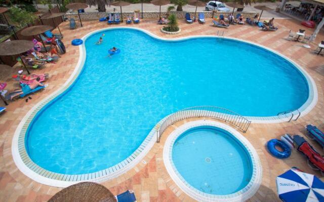 Anemona Beach Apartments