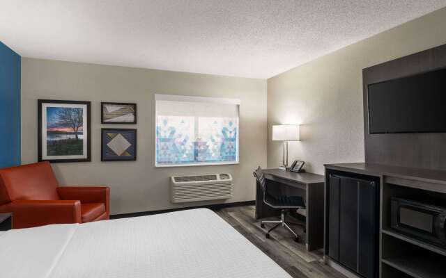 La Quinta Inn & Suites by Wyndham Chicago Tinley Park