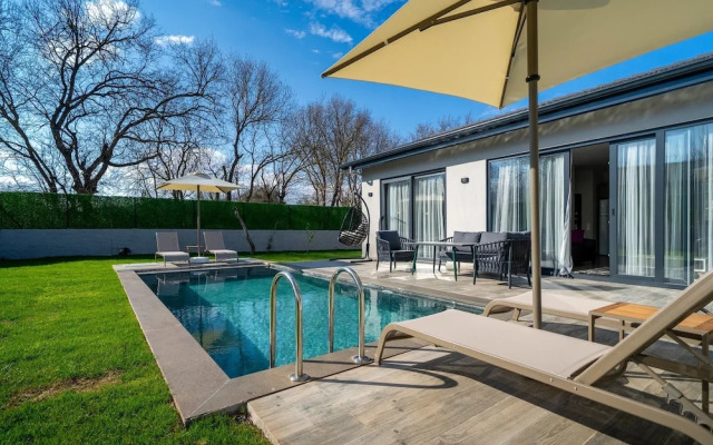 2 Bedroom Private Villa