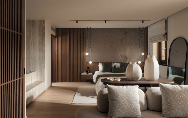 Ceci Suites