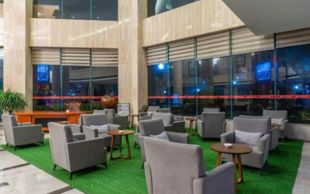 King's Park International Hotel