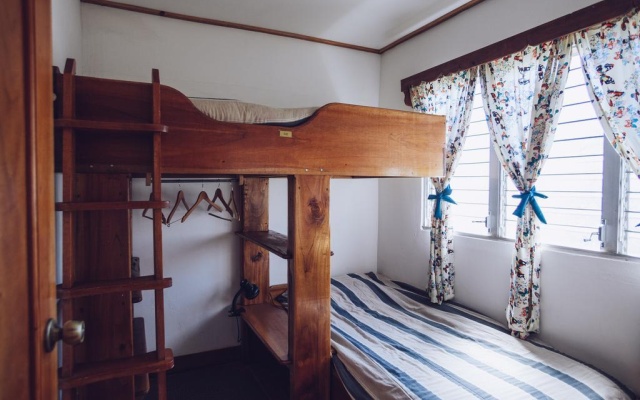 Spanish by the River - Boquete - Hostel