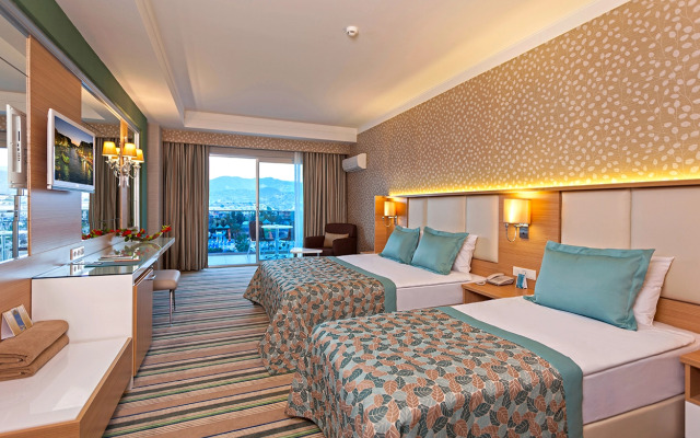 Royal Garden Beach Hotel - All Inclusive