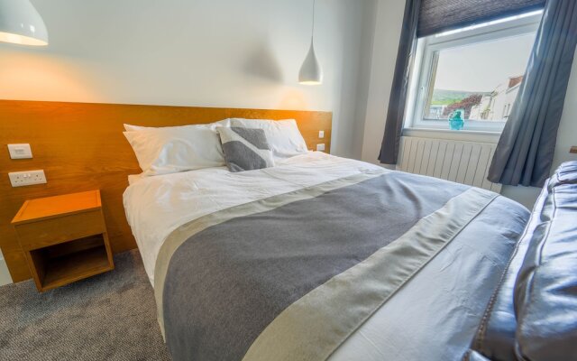 Captivating 1-bed Apartment, Merthyr Tydfil -