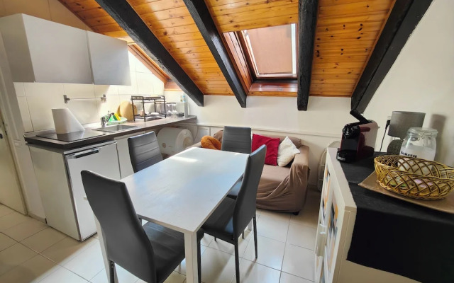 Mercanti Attic Version