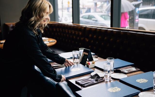 Hotel Indigo Vancouver Dwtn – Portland Area
