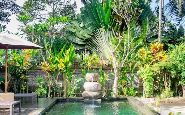 Sandora Homestay by Supala