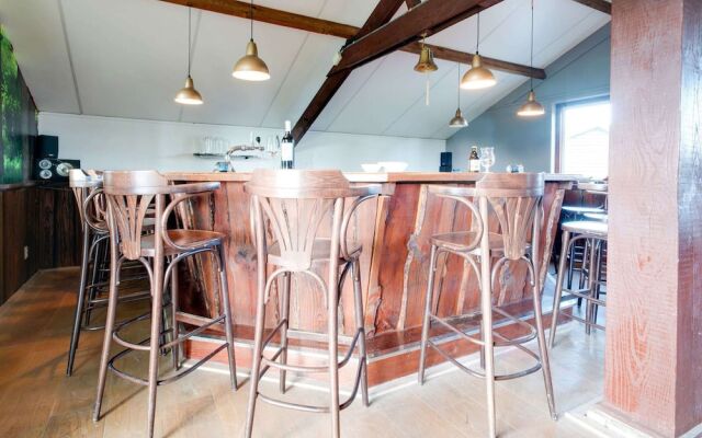 Spacious Farmhouse With Sauna, Hottub