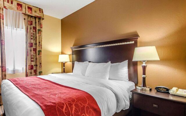 Comfort Suites Louisville East