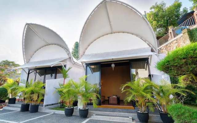 The Valley Resort Hotel