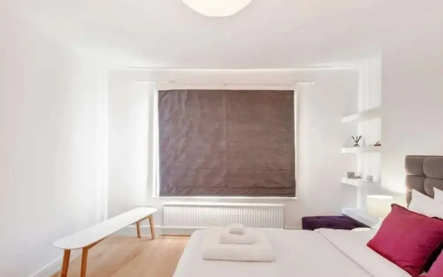 Elegant 2 Bed Apt in Kensington Olympia