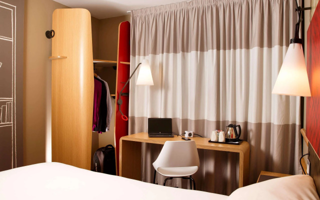 ibis Sheffield City